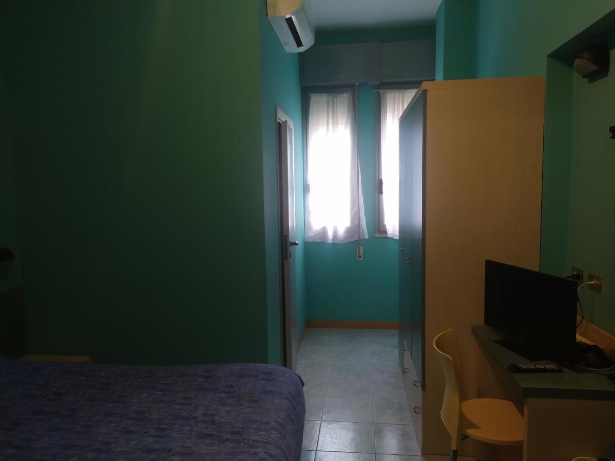 Hotel Olympic Μιλάνο Μαριτίμα Εξωτερικό φωτογραφία