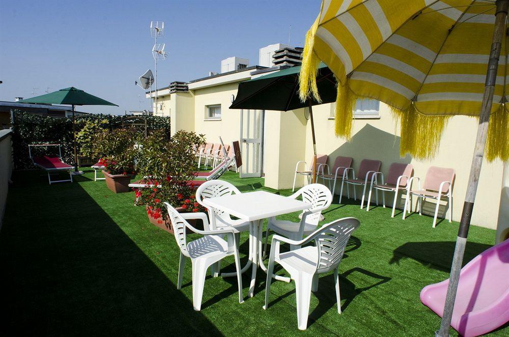 Hotel Olympic Μιλάνο Μαριτίμα Εξωτερικό φωτογραφία