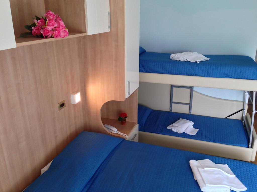 Hotel Olympic Μιλάνο Μαριτίμα Εξωτερικό φωτογραφία