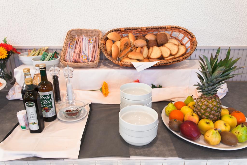 Hotel Olympic Μιλάνο Μαριτίμα Εξωτερικό φωτογραφία