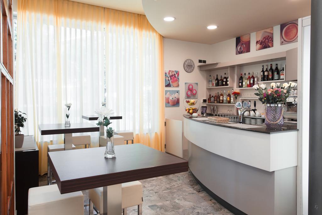 Hotel Olympic Μιλάνο Μαριτίμα Εξωτερικό φωτογραφία