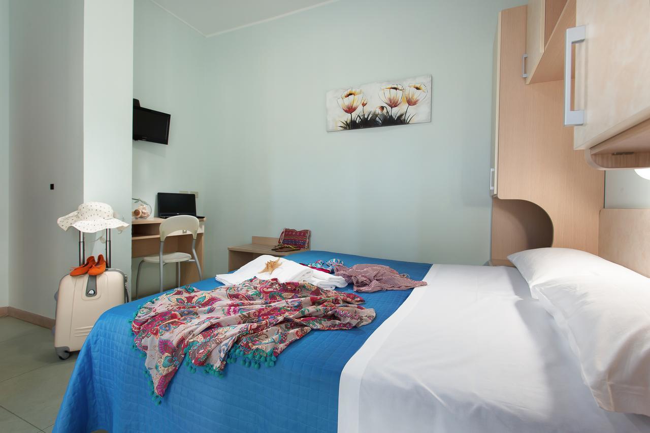 Hotel Olympic Μιλάνο Μαριτίμα Εξωτερικό φωτογραφία